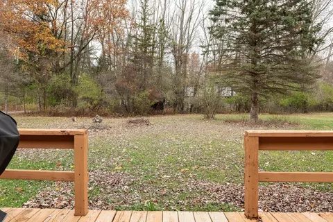 Exterior - 2389 E Ginter, Midland, MI 48640 photo 5 of 8