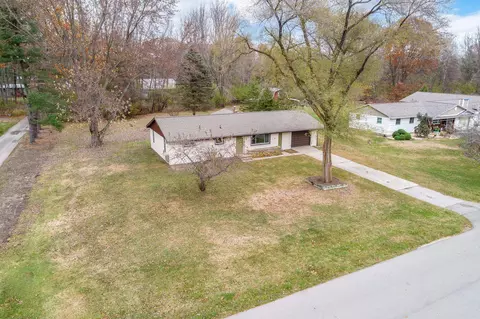 View/Area - 2389 E Ginter, Midland, MI 48640 photo 1 of 2