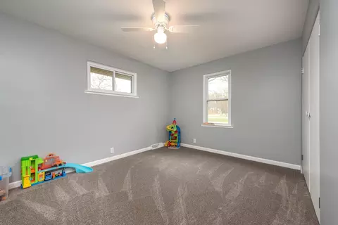 Bedroom - 2389 E Ginter, Midland, MI 48640 photo 6 of 7