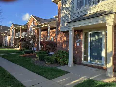 1978 Flagstone, Rochester Hills, MI 48307