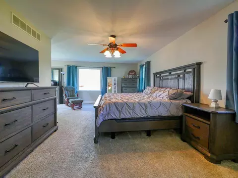 Bedroom - 2972 Vine, Saint Clair, MI 48079 photo 2 of 8