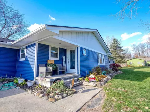 Exterior - 2972 Vine, Saint Clair, MI 48079 photo 4 of 9
