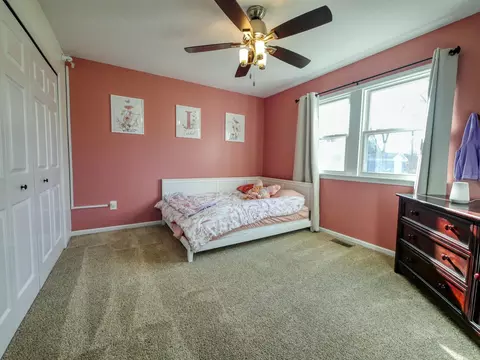 Bedroom - 2972 Vine, Saint Clair, MI 48079 photo 7 of 8