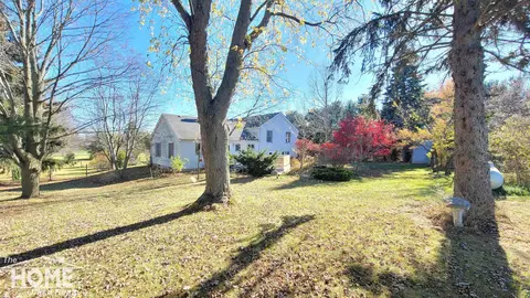 Exterior - 7288 Bancroft, Bancroft, MI 48414 photo 4 of 7