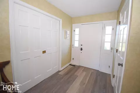 Entry Way - 7288 Bancroft, Bancroft, MI 48414 photo 2 of 3