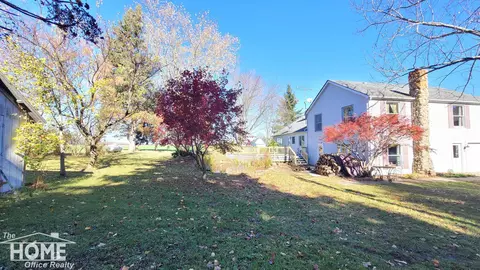 Exterior - 7288 Bancroft, Bancroft, MI 48414 photo 5 of 7