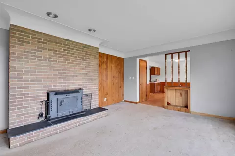 Living - 11368 Gilbert, Riley, MI 48041 photo 2 of 2