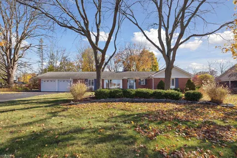 1244 Ada, Owosso, MI 48867