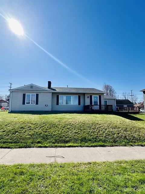 Exterior - 609 N Main, L'anse, MI 49946 photo 2 of 2