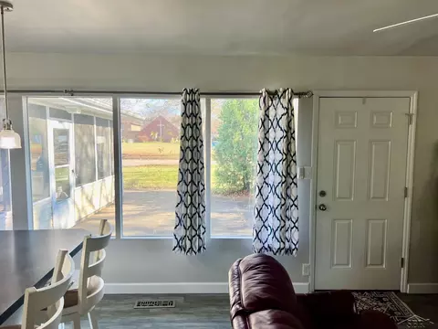 Entry Way - 1613 E Sugnet, Midland, MI 48642 photo 1 of 2
