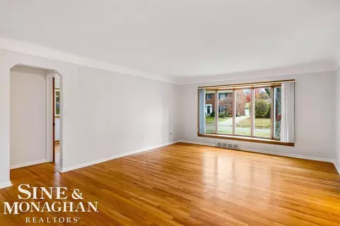 1789 Aline, Grosse Pointe, MI 48236 photo 2