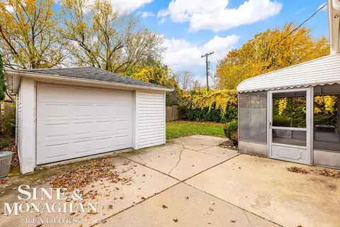 1789 Aline, Grosse Pointe, MI 48236 photo 28