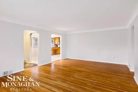 1789 Aline, Grosse Pointe, MI 48236 photo 3