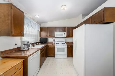 15322 Brandy, Macomb, MI 48044 photo 18