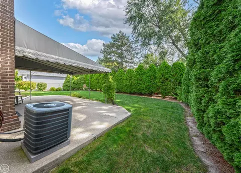 15322 Brandy, Macomb, MI 48044 photo 6