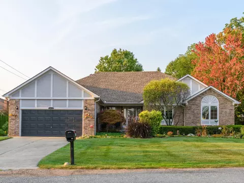 3977 Adams, Shelby Township, MI 48316
