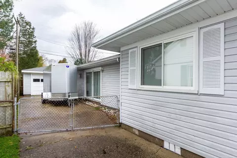 Exterior - 1983 Washington, Algonac, MI 48001 photo 5 of 10