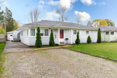 Exterior - 1983 Washington, Algonac, MI 48001 photo 2 of 10