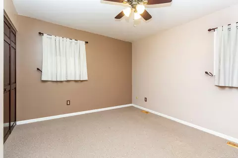 Bedroom - 1983 Washington, Algonac, MI 48001 photo 1 of 5