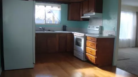 3145 Thom, Flint, MI 48506 photo 4