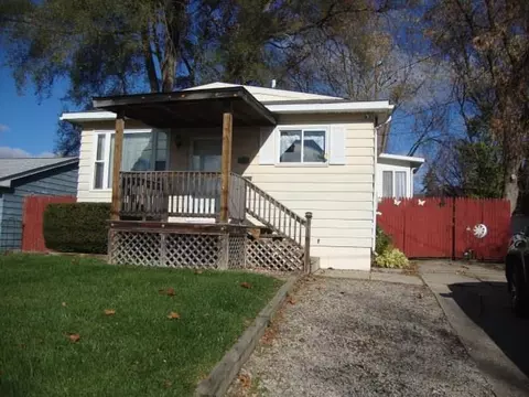 3145 Thom, Flint, MI 48506