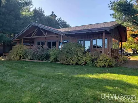 43430 Lindala, Chassell, MI 49916