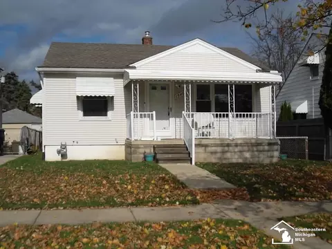 1546 Chestnut, Wyandotte, MI 48192