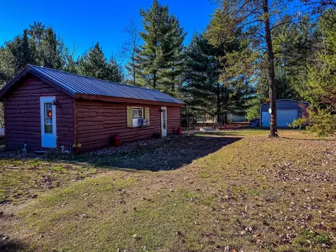 Exterior - 200 S Burns, Harrison, MI 48625 photo 18 of 22