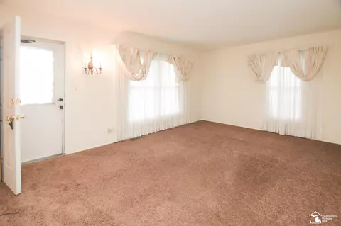 1820 Sheick, Monroe, MI 48162 photo 9