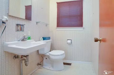1820 Sheick, Monroe, MI 48162 photo 11