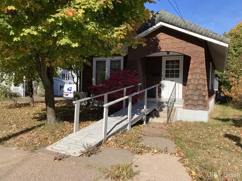 380 Alger, Marquette, MI 49855