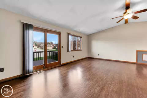 29660 Beech Nut, Warren, MI 48092 photo 9