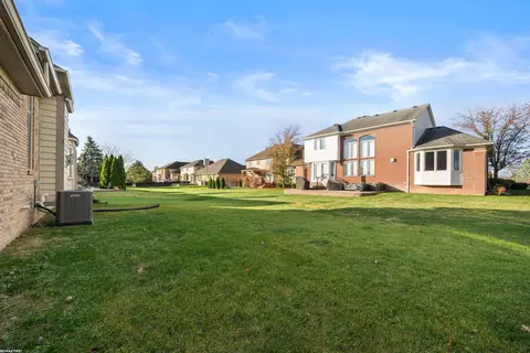 54965 Carnation, Macomb, MI 48042 photo 38