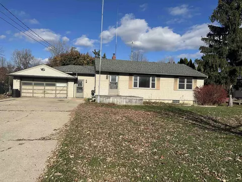 2803 Security, Bay City, MI 48706