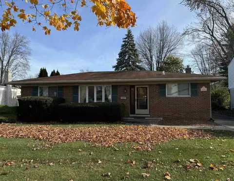 40564 Lizabeth, Sterling Heights, MI 48313