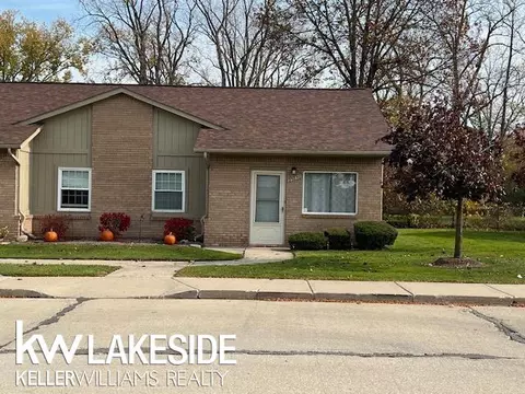 25850 Lira, Warren, MI 48089