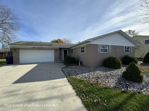 762 Plymouth, Saginaw, MI 48638