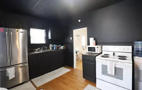 Kitchen - 401 Elm, Flushing, MI 48433 photo 1 of 3