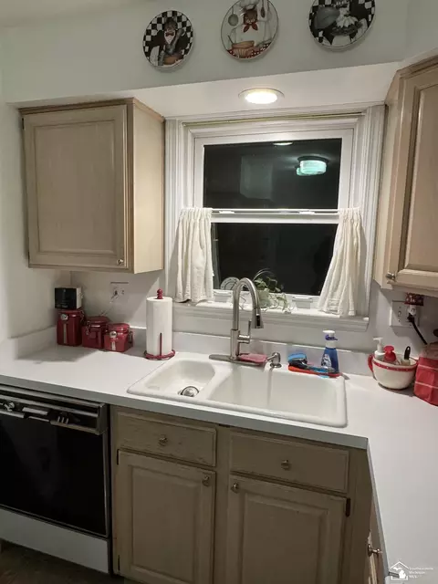 3636 Cornell, Dearborn, MI 48124 photo 17