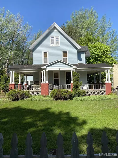 439 8th, Calumet, MI 49913