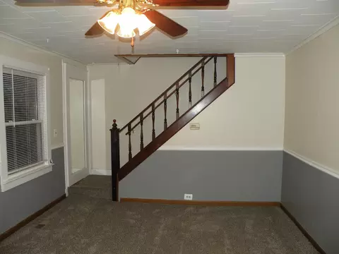 Living - 620 Walnut, Owosso, MI 48867 photo 1 of 2