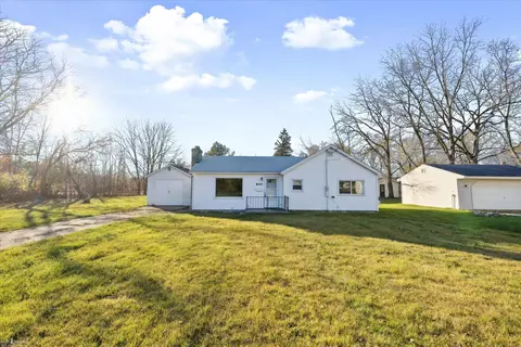 830 Abrey, Owosso, MI 48867