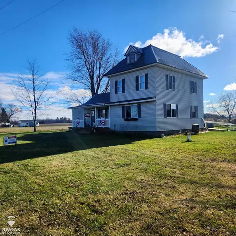 8585 Volkmer, Chesaning, MI 48616
