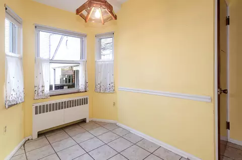 2039 Hampton, Grosse Pointe Woods, MI 48236 photo 7