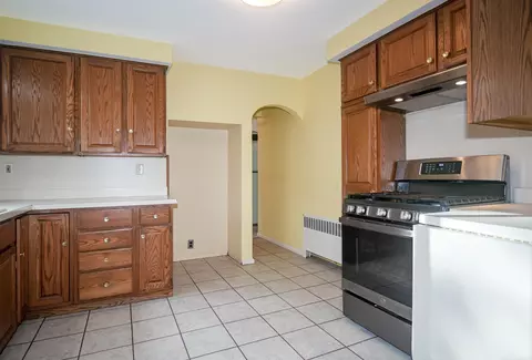 2039 Hampton, Grosse Pointe Woods, MI 48236 photo 8