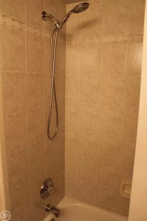 Bath - 21432 Mackenzie, Macomb, MI 48044 photo 2 of 6