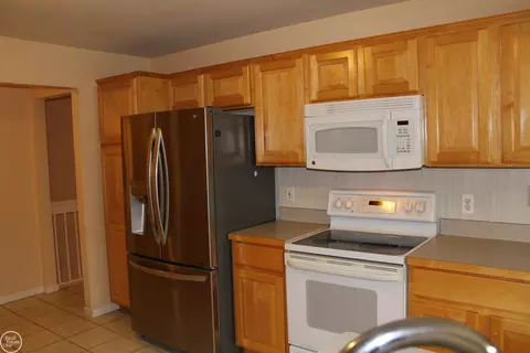 Kitchen - 21432 Mackenzie, Macomb, MI 48044 photo 1 of 4