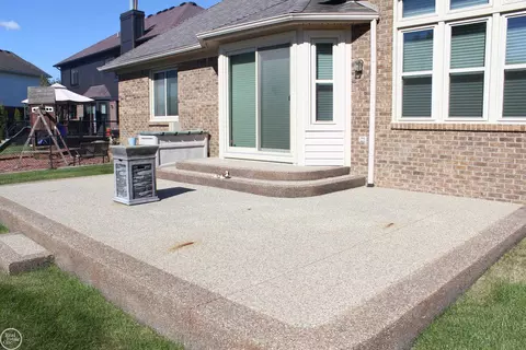 Exterior - 21432 Mackenzie, Macomb, MI 48044 photo 2 of 4