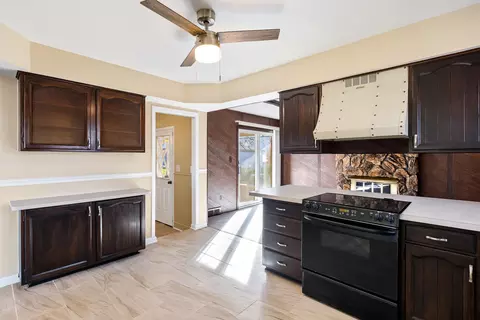 Kitchen - 14020 Bade, Warren, MI 48088 photo 3 of 4