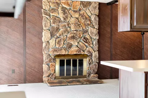 Living - 14020 Bade, Warren, MI 48088 photo 4 of 5